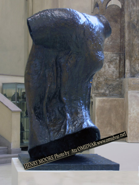 HENRY-MOORE-sculpture-Photo-Ata-OMIDVAR (26)