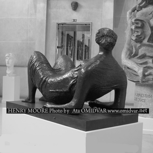 HENRY-MOORE-sculpture-Photo-Ata-OMIDVAR (3)