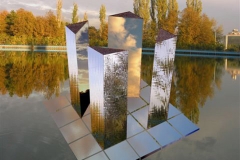 sculpture -mars-2006-artist